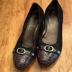 Gently worn AGL US size 8 1/2 black shimmer wedges